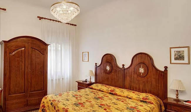 Casa Rezzonico Bed & Breakfast